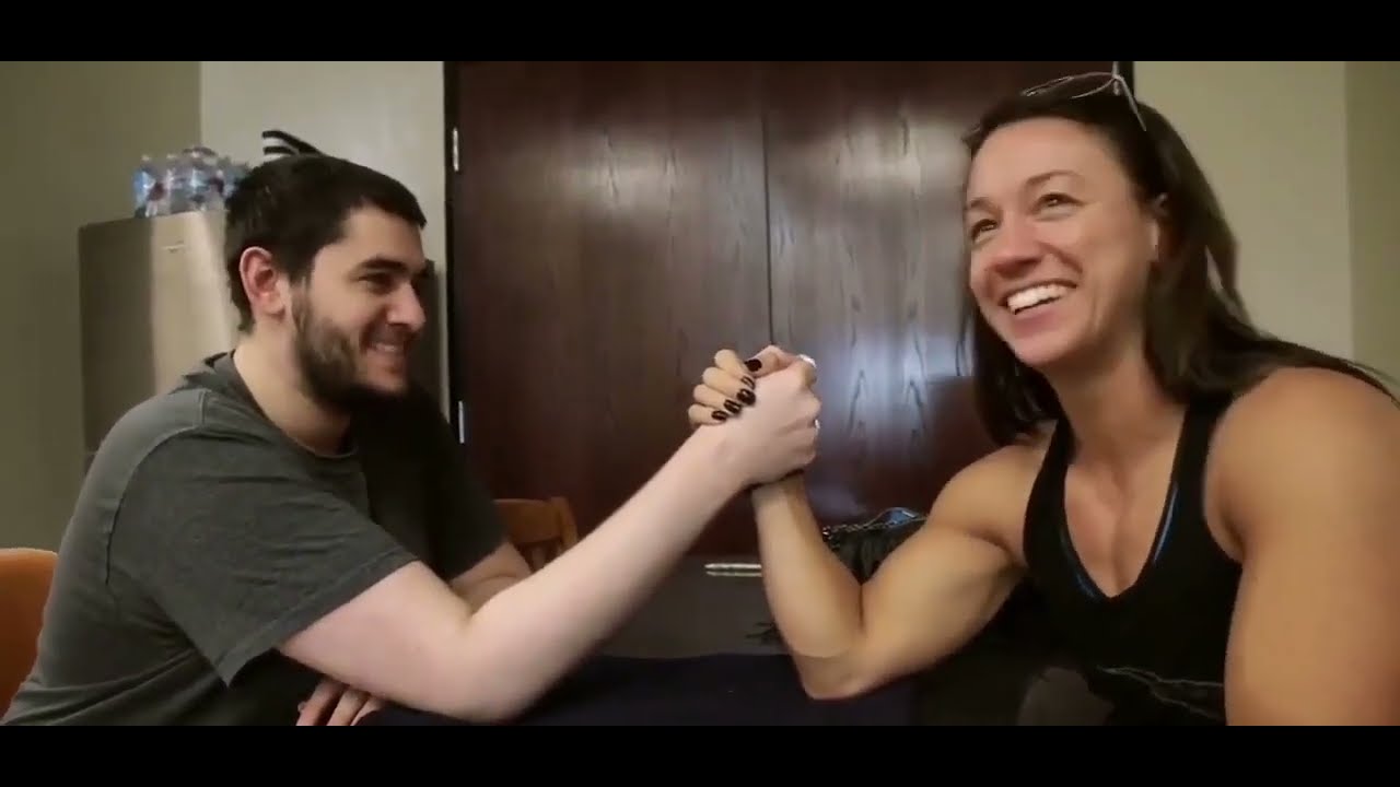 Mixed Arm wrestling: Strong Girl vs Weak Guy