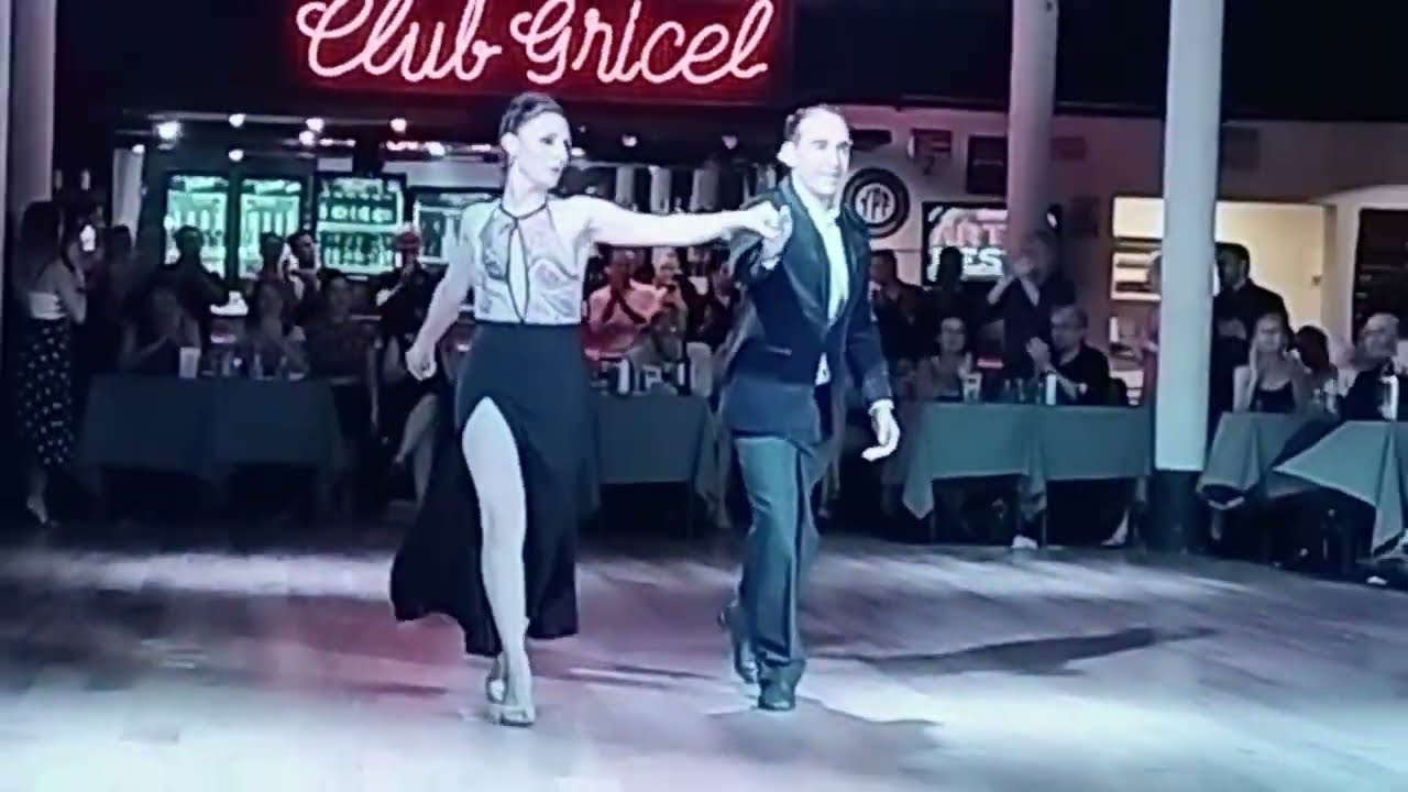 Jonathan Spitel y Betsabet Flores   El Puntazo