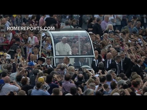 Francisco pide perdón por los ¨escándalos¨ de los últimos días