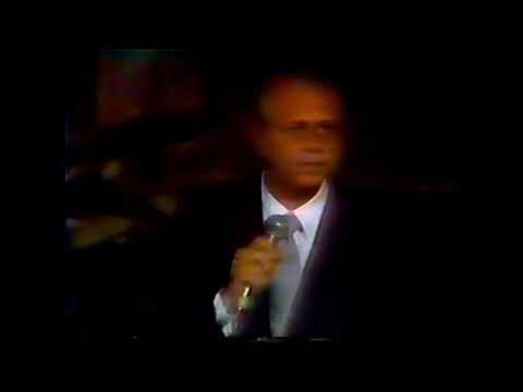 Dick Farney - Fala de Frank Sinatra/All The Way (Band, 1986)