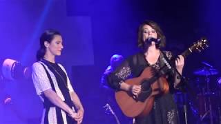 "A modo tuo" Elisa e Carmen Consoli per Namasté - Catania 1 Giugno 2018