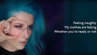 DIAMANTE - Coming In Hot [Lyrics video]