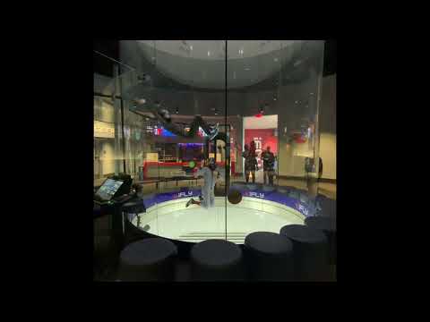 Session 40/total 8 hours 43 min #indoorskydiving #ifly