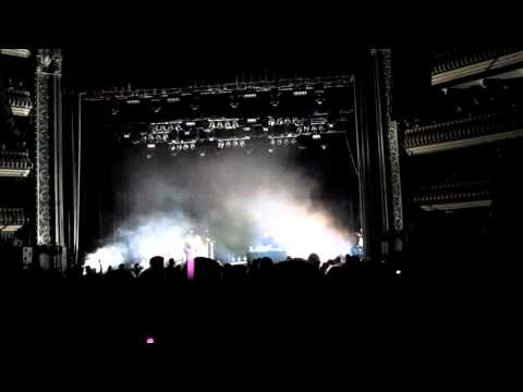 Legendary Tigerman @ Coliseu Lisboa 22/01/2011 (Say Hey Hey)