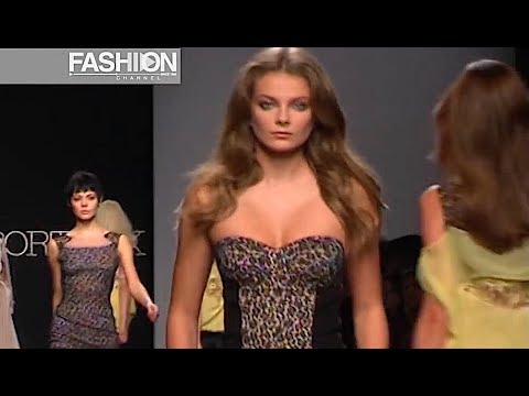 SPORTMAX Spring Summer 2010 Milan - Fashion Channel