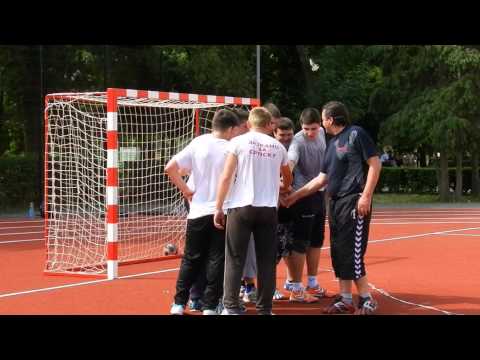 Vežba na treningu 5 golmani pozdrav 2012