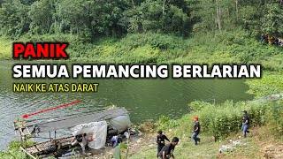 Download lagu TEREKAM JELAS MUNCUL TIBA-TIBA SOSOK PENGHUNI TEMPAT INI SAAT MANCING IKAN || MANCING MANIA mp3