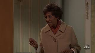 Marla Gibbs Surprise Appearance – Live In Front Of A Studio Audience video