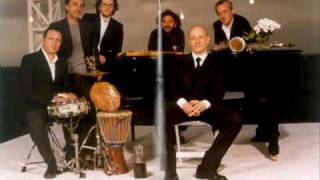Music video thumbnail preview for Avion Travel - Cose nuove by Piccola Orchestra Avion Travel