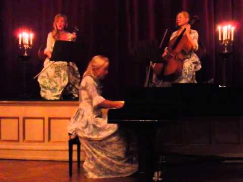 Curls Music. Agnes Berg, Karin Turesson, Karin Sandén Berg