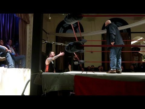 UPDATE: Justin Credible Disrupts Wrestling Event While Inebriated, DDP Helping Him