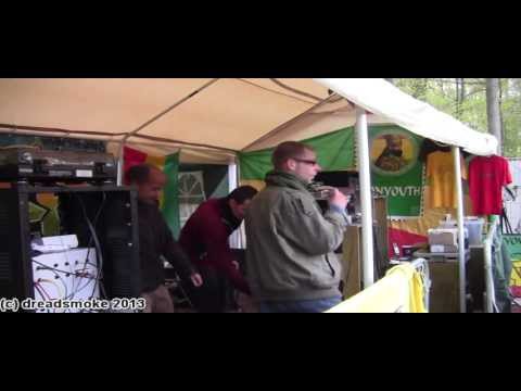 UNLISTED FANATIC ft saimn i (b) - we are the survivors 'dubwise pt8 @ kingkop festival 27