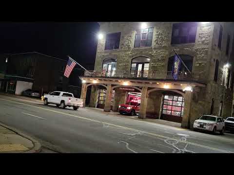 Scranton Fire Car 21 responding in Scranton PA Code 3 Fire Police EMS