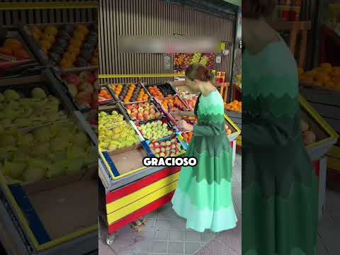 ¡Su Marido Le Compró un Vestido que No Paraba de Bailar! 😂💃