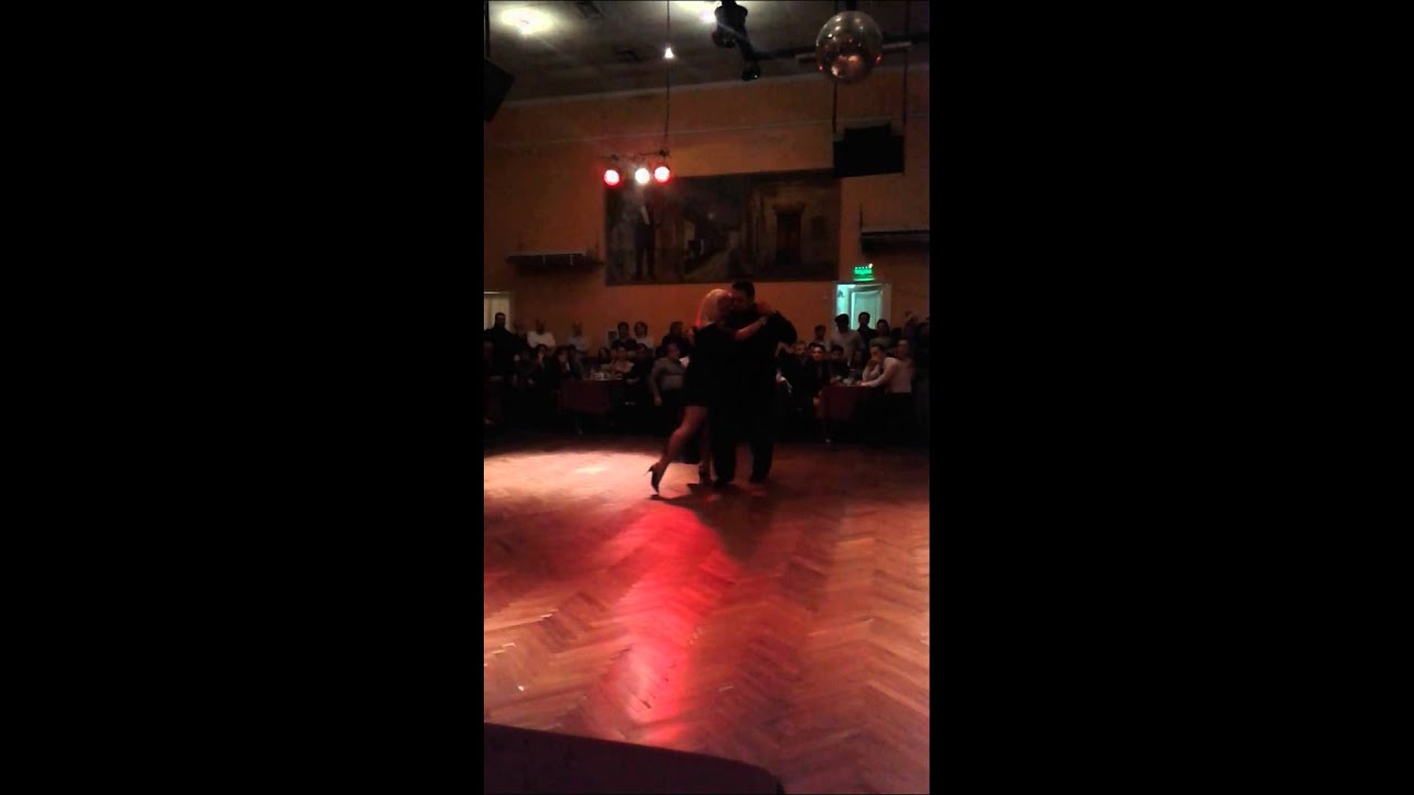 Yanina Erramouspe y Leo Ortiz, "Cautivo"