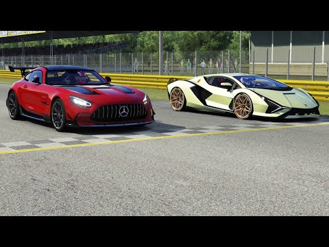 Mercedes-Benz AMG GT Black Series vs Lamborghini Sian at Monza Full Course
