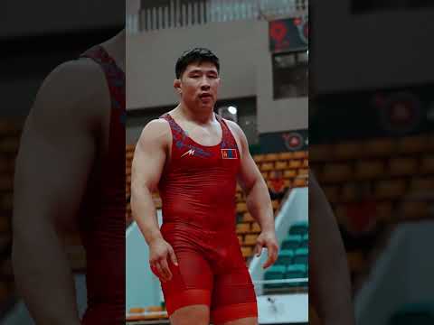 GANBAATAR 🇲🇳 and BYAMBASUREN 🇲🇳 put on a show in 97kg Round 3 🤯 what a match 👏
