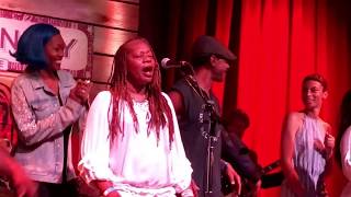 Paul Thorn, The McCrary Sisters, & others "Love Train" (Nashville, 17 Septemver 2017)