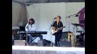 Mary Gauthier and Radoslav Lorković_Falcon Ridge Folk Festival 2013_&quot;Wheel Inside The Wheel&quot;