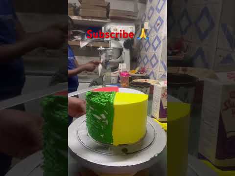 Spider Man our captain America logo theme cake kaise banate hai #marvelcake #viralvideo #cake #sweet