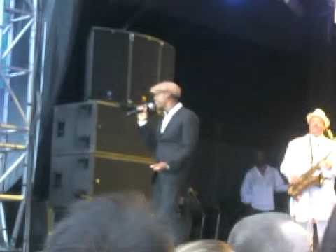Raphael saadiq & Joss stone live stockholm 2009
