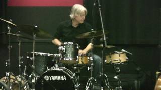 Hans van Oosterhout --drumsolo 12 dec. 2008