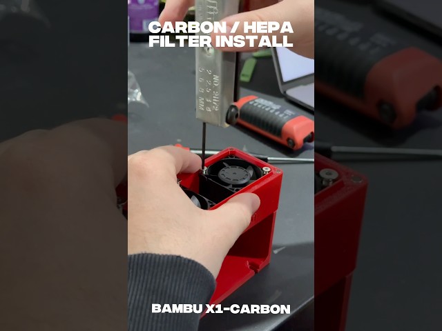 Vídeo relacionado con YUYUEMI Filtro de aire de carbón activado para impresora 3D Bambu Lab X1/P1, filtro de aire de absorción de filamento HEPA para Bambu Lab (2 unidades)