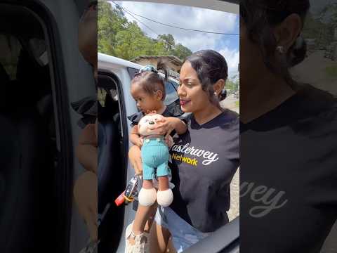 Madeley y Zoe se van sin que Daniela se de cuenta #humor #familia #comedia