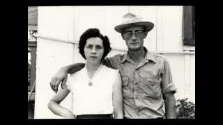 Roscoe Holcomb - I Wish I Were A Single Girl Again