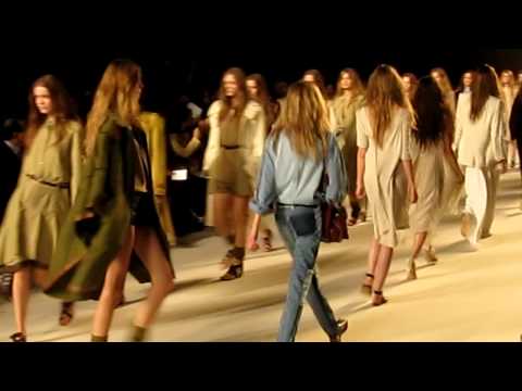 Chloe SS 2010 Paris Fashion Week
