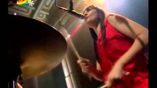 Amaral - Un Día Más 12 [HQ] (Básico 2008)