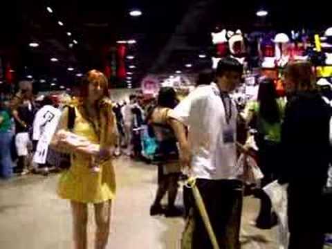 Anime Expo 07 footage from the AnimeHot booth