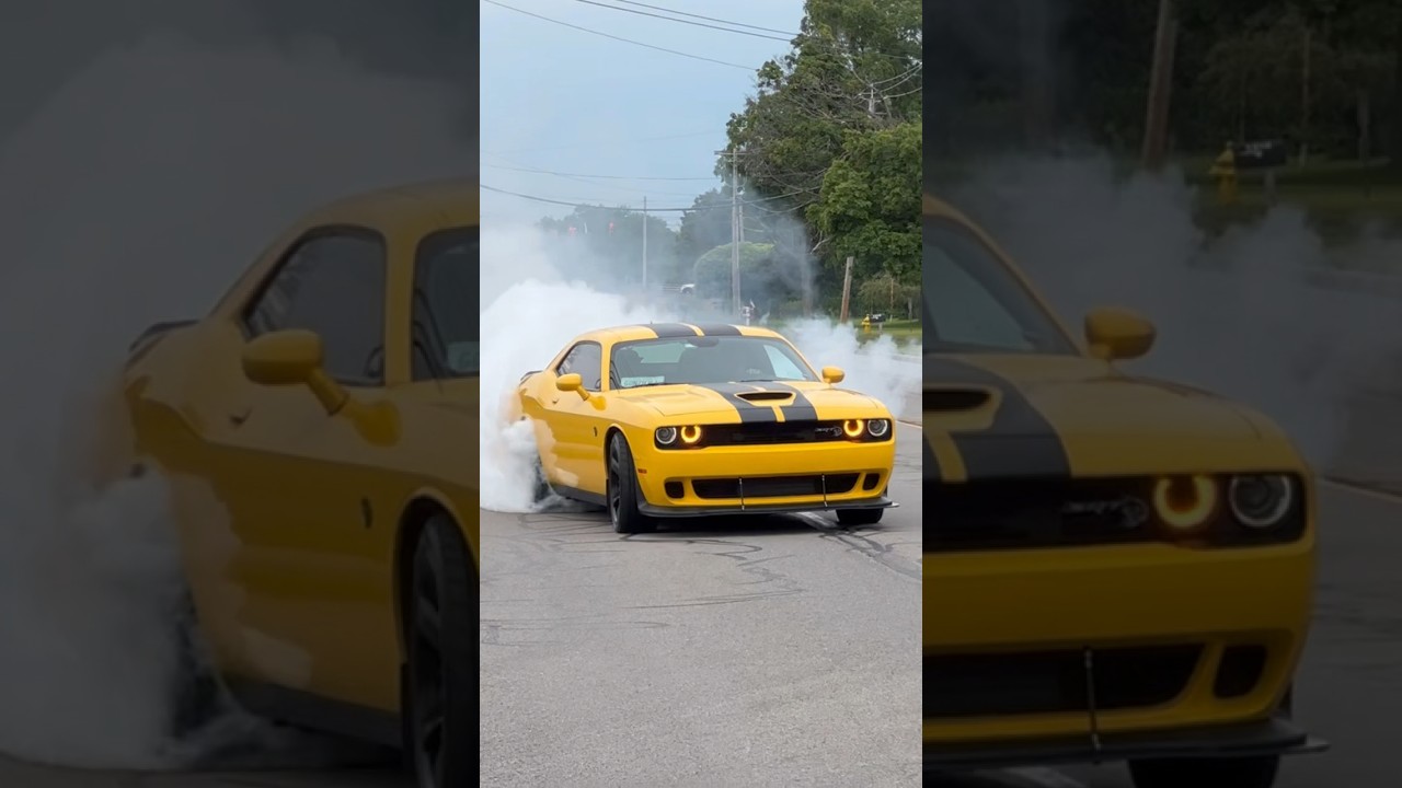 Challenger Hellcat Does A Huge Burnout Leaving A Car Show!