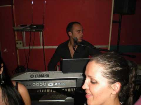 ZILE(HRAM)-Ljubi me i nista ne pitaj