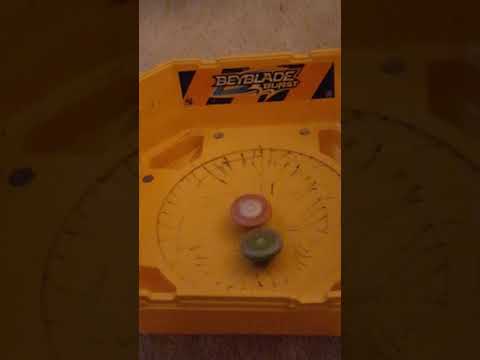 Kerbeus k2 vs unicrest u2