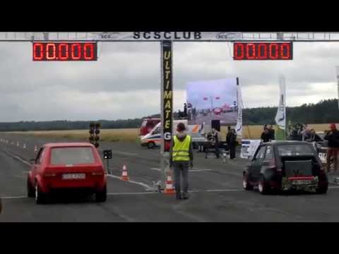 Maluch 126r vs Golf I