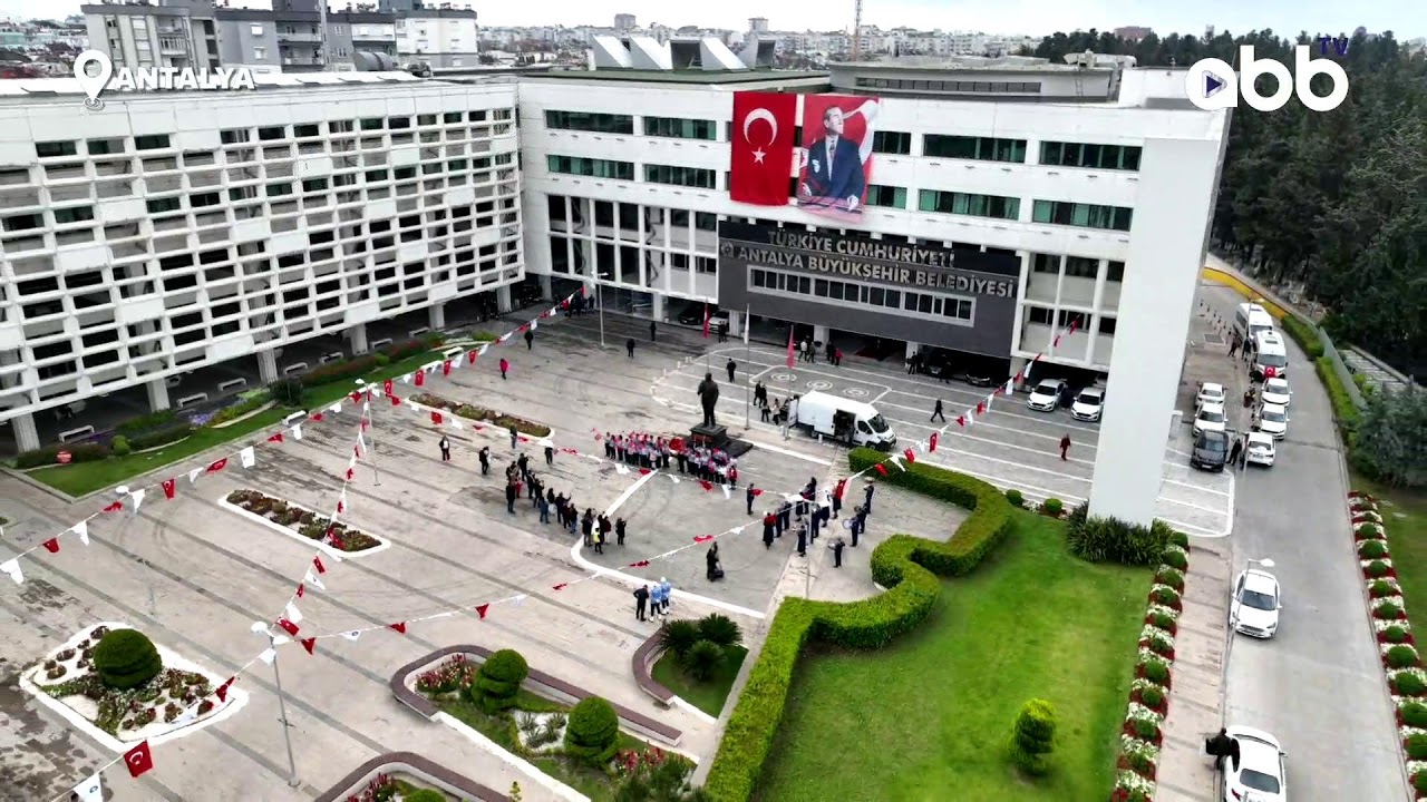 23 NİSAN BELEDİYE ÖNÜ ÇELENK SUNMA TÖRENİ