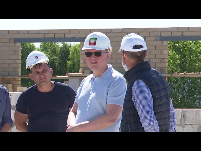 Глава района Алмаз Ахметшин ознакомился с ходом работ на строительных объектах