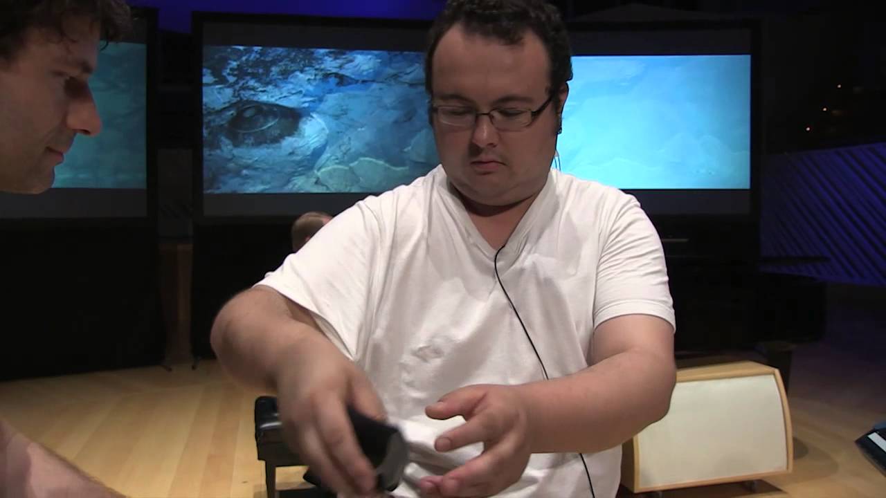 Gesture Mapping to Musical Performance Visualizations
