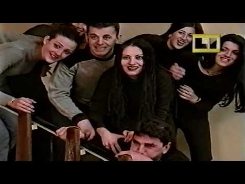 Qumili - Msusja dhe nxenesat "8 Marsi"- Humor 2000