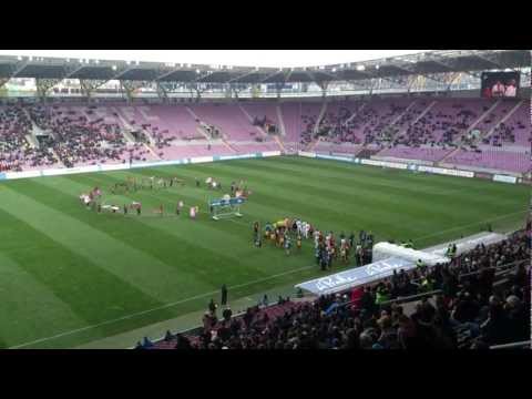 Entrée des équipes