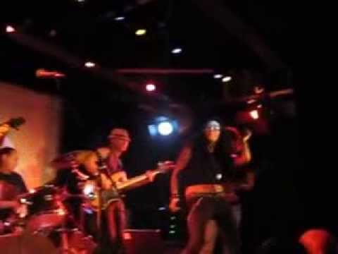 Nargiz Zakirova (Наргиз Закирова) and "The Ørphans" -  Running Away, New York