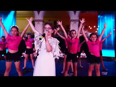 Marija Bosančić - "Mama" & Dance studio "Dea Dia"