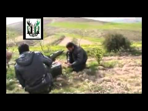 تجهيز صاروخ مالوتكا من قبل عناصر الفيلق الأول في محافظة حماة