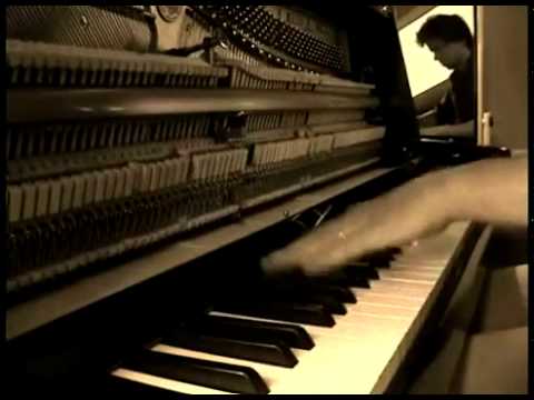 Pierre-Yves Plat - Pianiste Fantaisiste.flv