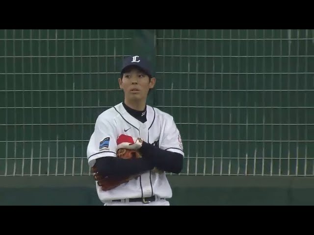 【4回表】ライオンズ・秋山 好捕もミスで先制許す 2015/4/4 H-L