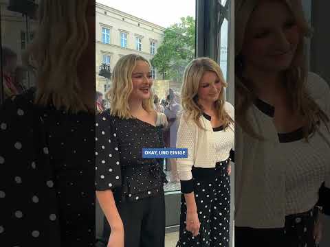 Frauke und Nele Ludowig auf der #fashionweek in Berlin! #mode #berlin #fashiontrends #fashionweek