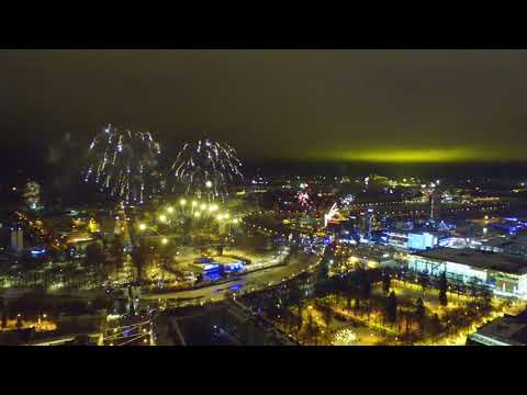 Aastavahetuse ilutulestik nähtuna Toomemäelt