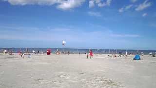 preview picture of video 'Bensersiel - Sommertag am Strand 04.08.2013'