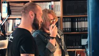 Chef tror han skal møde fagforening. Han får et skud ROCK!!!